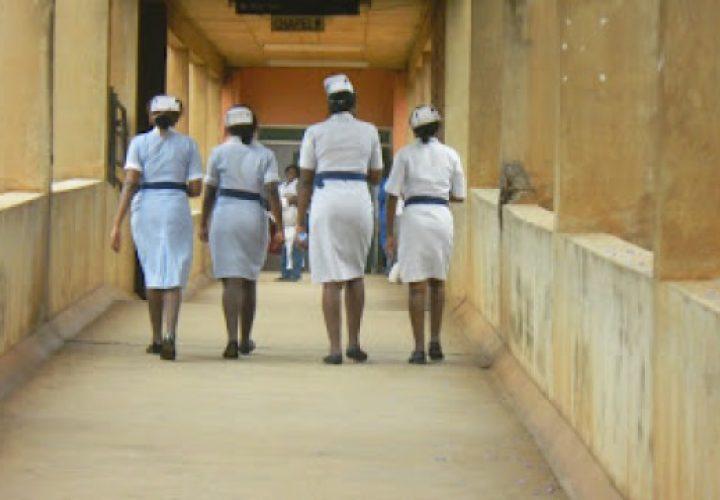 health-workers-warned-against-mistreating-patients