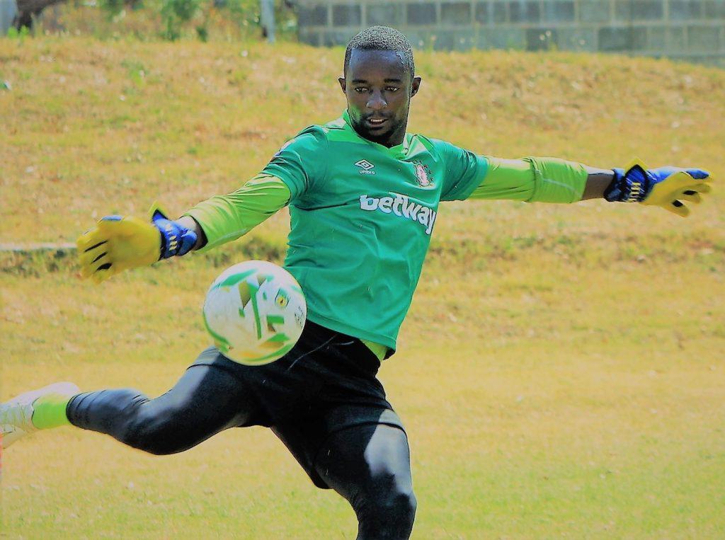 former-nkana-goalkeeper-moses-mapulanga-has-died.