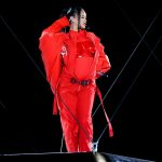 rihanna-reveals-she’s-pregnant-at-super-bowl-half-time-show-published-3-hours-ago