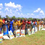 fashion-donates-mealie-meal-to-flood-victims